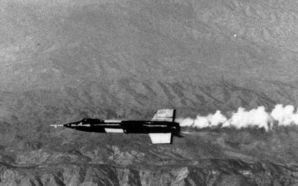 X-15 AIRPLANE IN FLIGHT UNDER OWN POWER