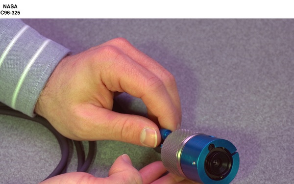 COMBUSTION PARTS BOX FOR THE CANDLE FLAMES IN MICROGRAVITY CFM EXPERIMENT