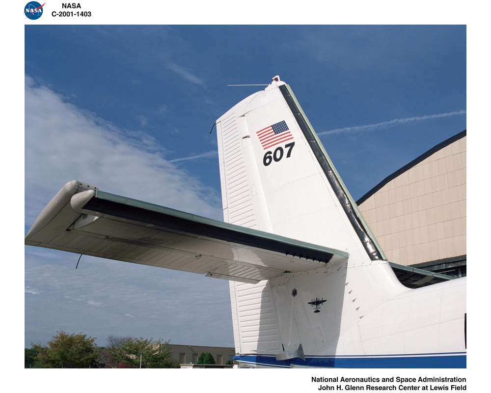ICE SHAPES APPLIED TO THE WINGS AND TAIL OF THE TWIN OTTER AIRCRAFT