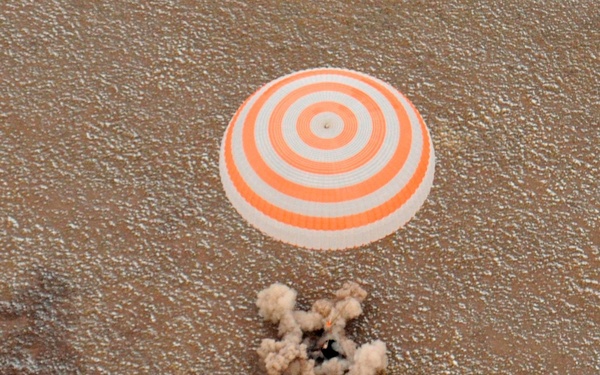 Soyuz TMA-19 Landing