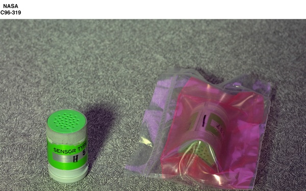 COMBUSTION PARTS BOX FOR THE CANDLE FLAMES IN MICROGRAVITY CFM EXPERIMENT