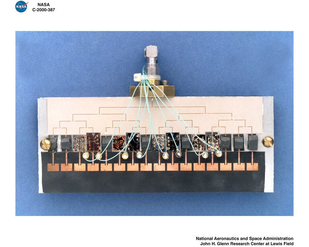 K-BAND FERROELECTRIC PHASED ARRAY
