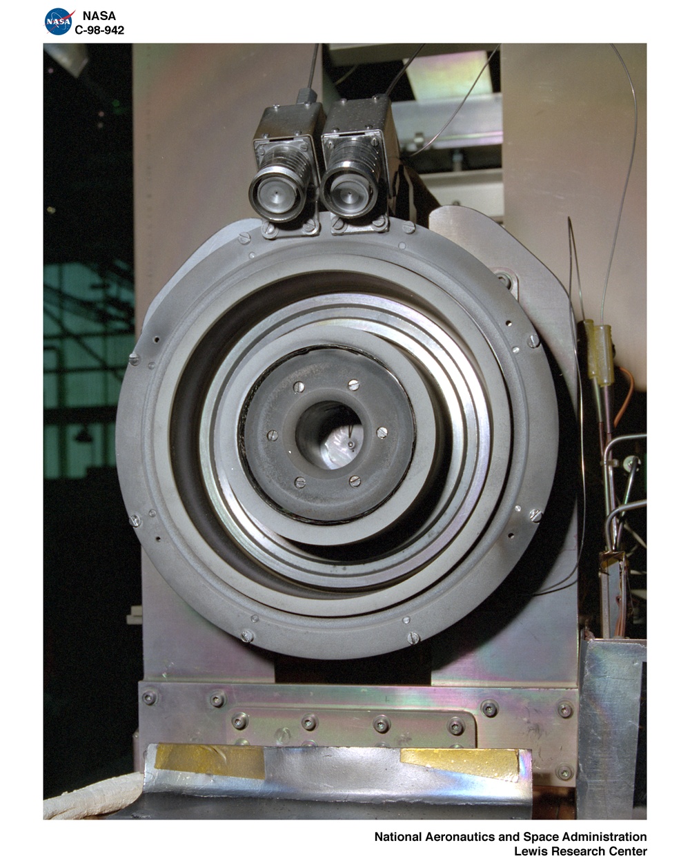 RUSSIAN T160E HALL EFFECT THRUSTER  FAILURE DURING A 500 HOUR PERFORMANCE TEST