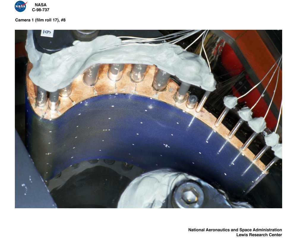 HEATED BLADE HEAT TRANSFER MEASUREMENTS