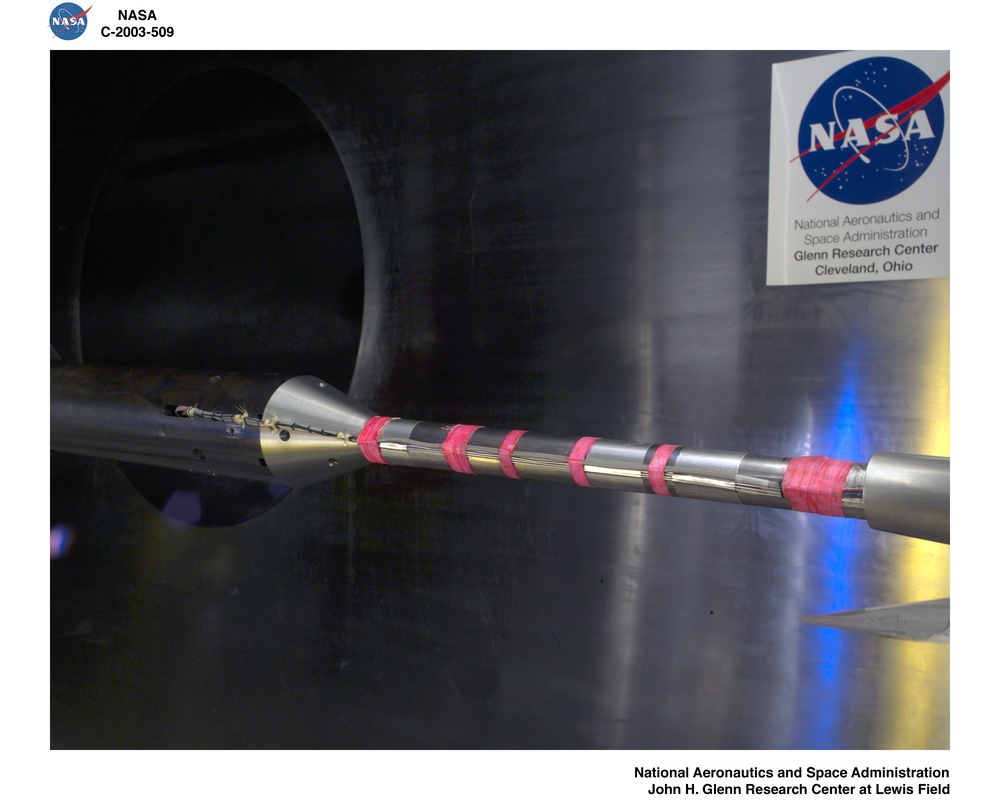 NASA GLENN/NASA LANGLEY LOADS COMPARISON TEST WITH 6 COMPONENT FORCE/MOMENT BALANCE AND 1.7% HIGH SPEED RESEARCH MODEL 5.