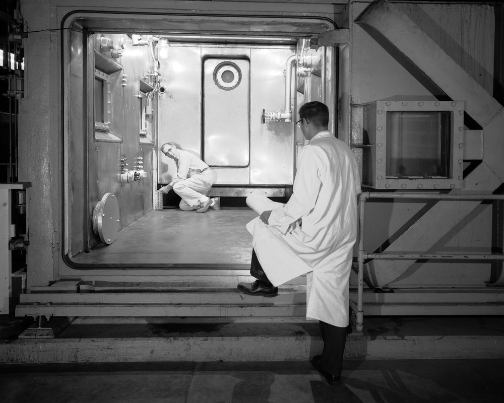 HIGH ALTITUDE CHAMBER TEST FACILITY AND HIGH ALTITUDE CHAMBER AIR CONTROLS