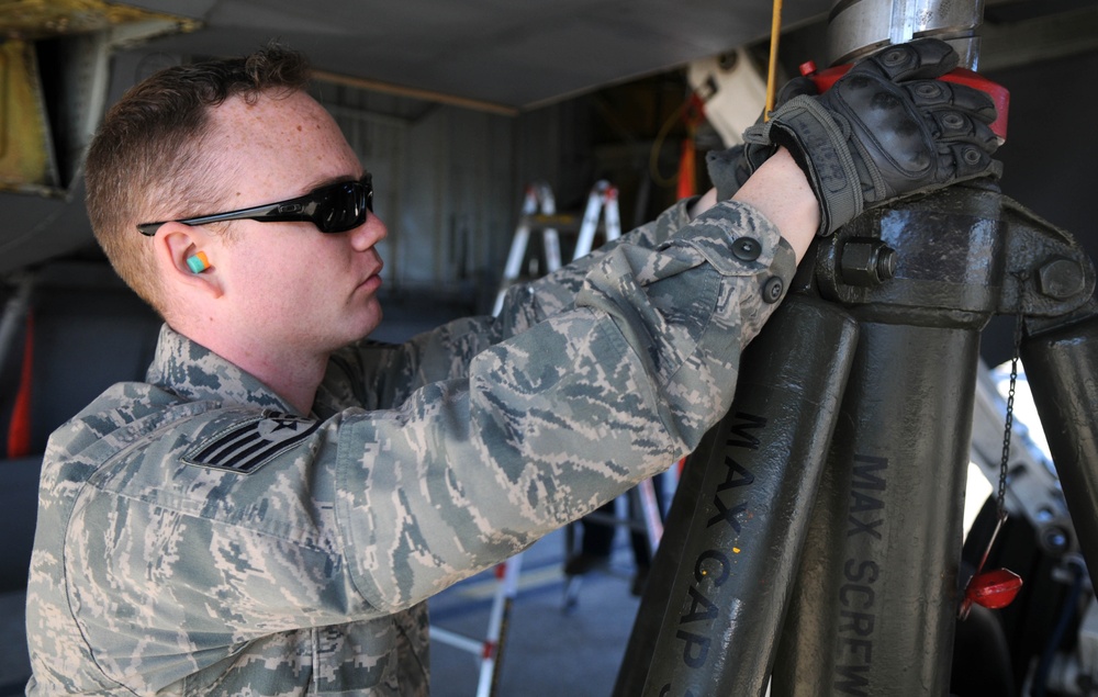 Deployed KC-135 gets all jacked up