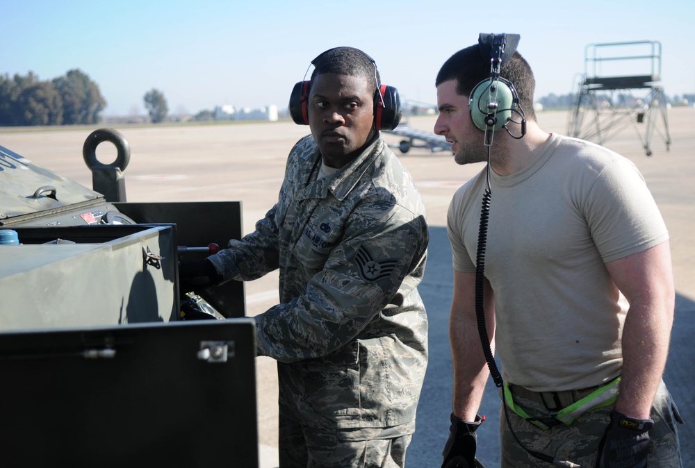 Deployed KC-135 gets all jacked up