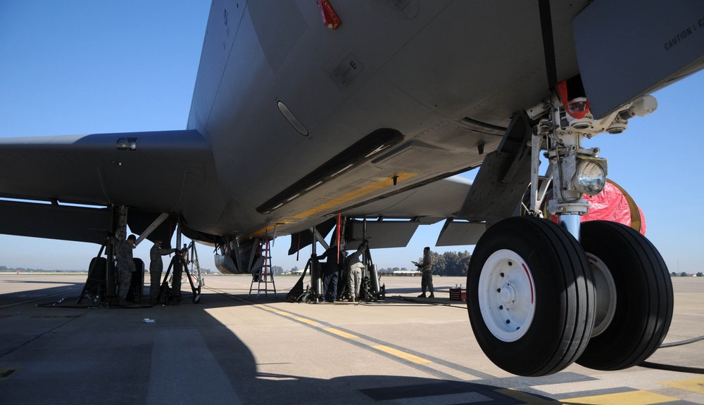 Deployed KC-135 gets all jacked up