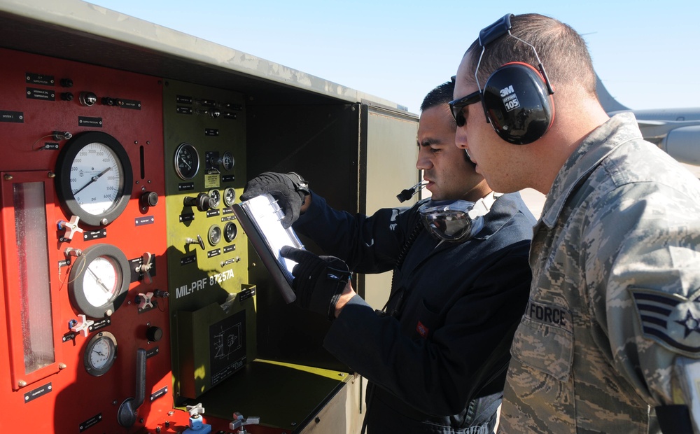 Deployed KC-135 gets all jacked up