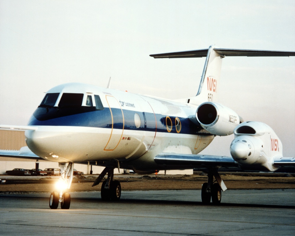 NATIONAL AERONAUTICS AND SPACE ADMINISTRATION NASA N650PF PLANE