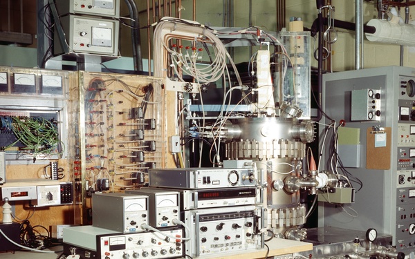 UNITED STATES AIR FORCE USAF TWT ON BEAM TEST SETUP ON VARIAN UHV CHAMBER IN THE 8X6 FOOT WIND TUNNEL MODEL PREPARATIONS BUILDING