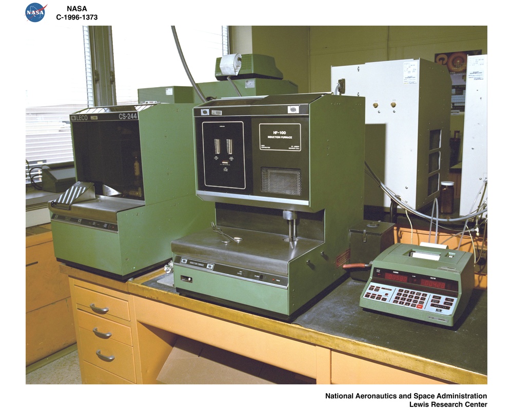 COMBUSTION ANALYSIS INSTRUMENTS MADE BY LECO CORPORATION