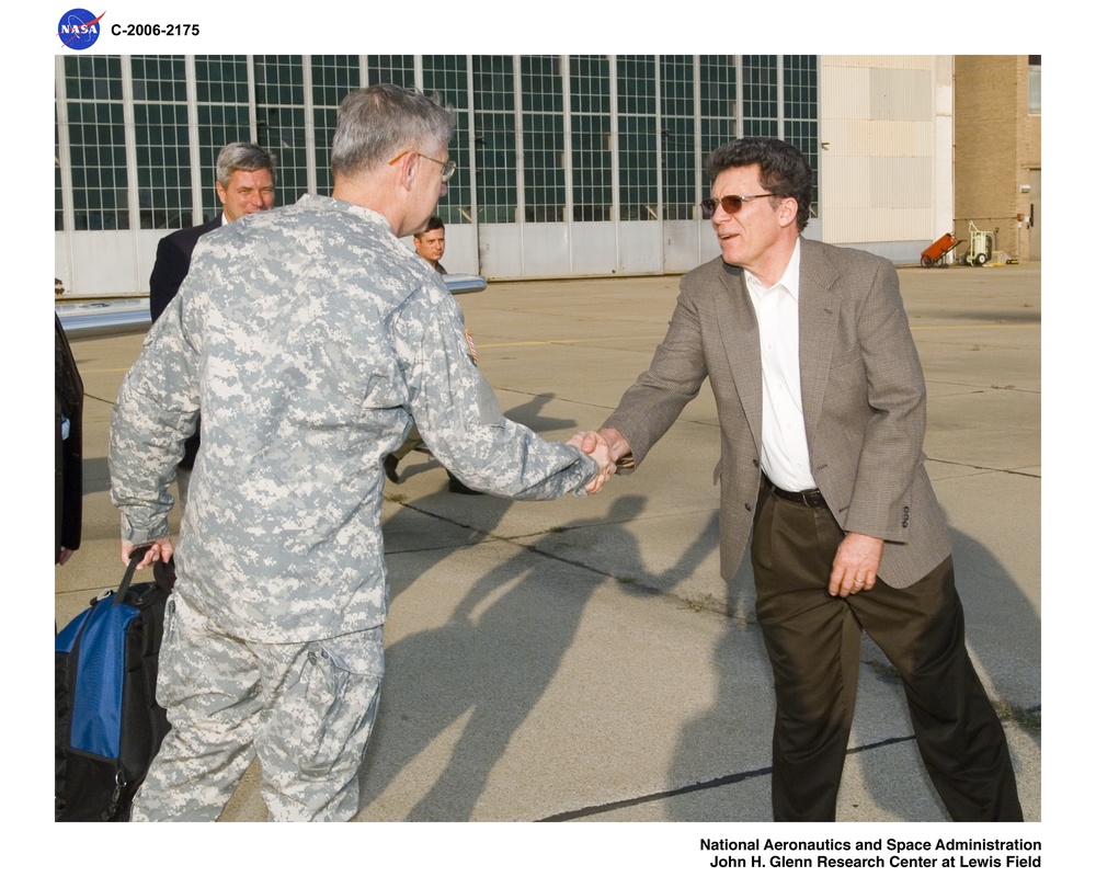 Visit by General Benjamin Griffin, commanding general, U.S. Army Material Command, to Glenn Research Center facilities utilized by Army Research Laboratory