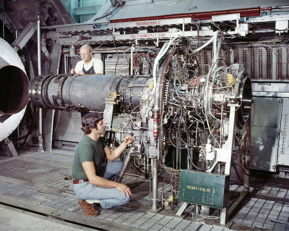 PROPULSION SYSTEMS LABORATORY PSL ENGINE INSTALLATIONS