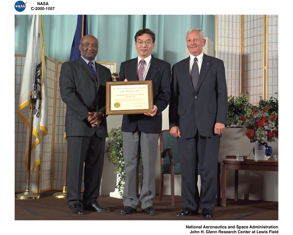 NASA 2000 HONOR AWARDS CEREMONY DON CAMPBELL - NAN SUEY LIU - GENERAL DAILEY