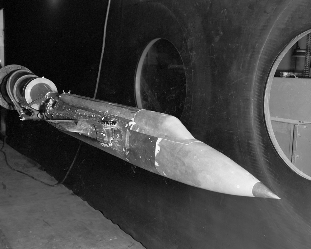 TEST 66 INLET MODEL IN THE 8X6 FOOT WIND TUNNEL TEST SECTION