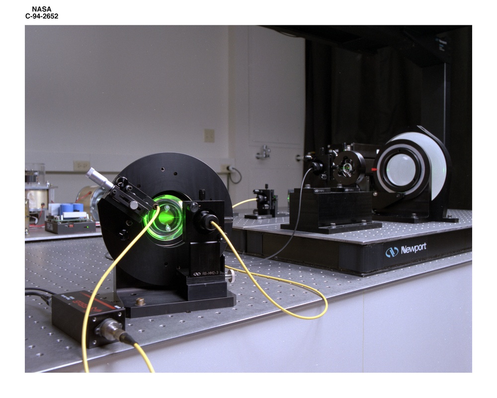 OPTICS BREADBOARD LASER LIGHT SCATTERING INSTRUMENT