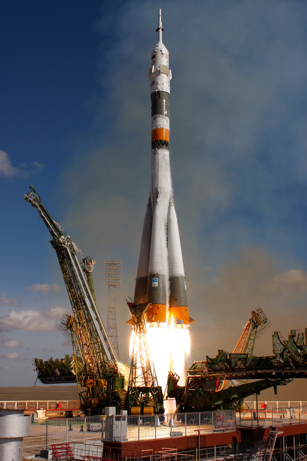 Expedition 18 Soyuz TMA-13 Launch