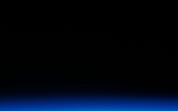 View of Earth's horizon taken during Expedition Six