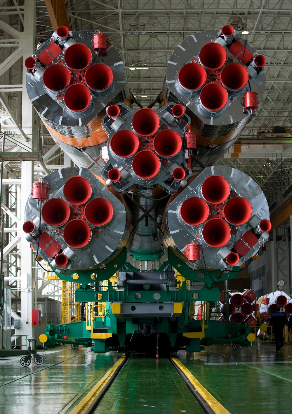 Expedition 19 Soyuz Assembly