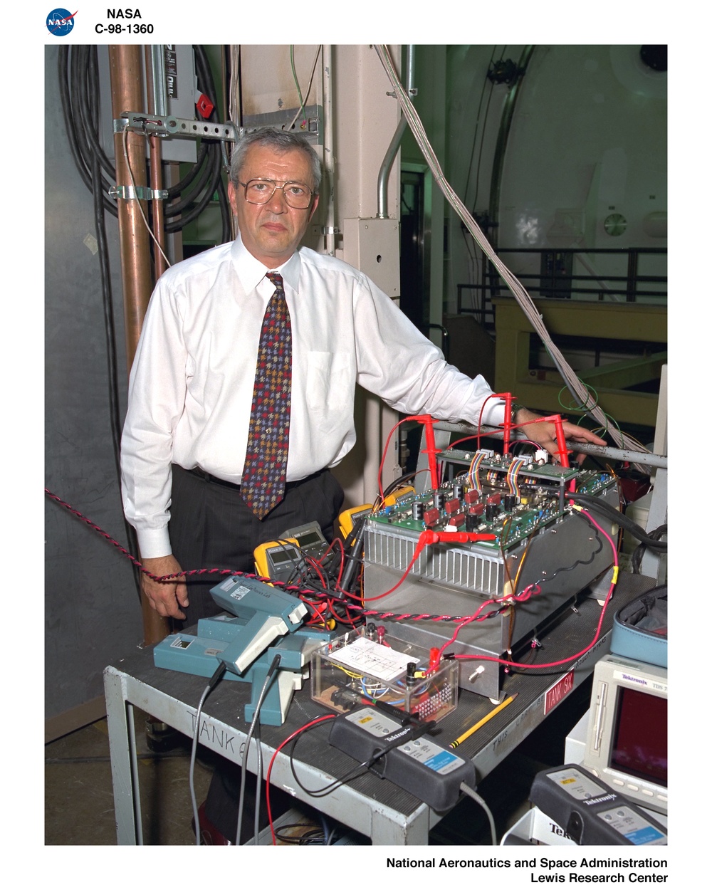 MODULAR DISCHARGE POWER SUPPLY TEST WITH T160 PROTOTYPE