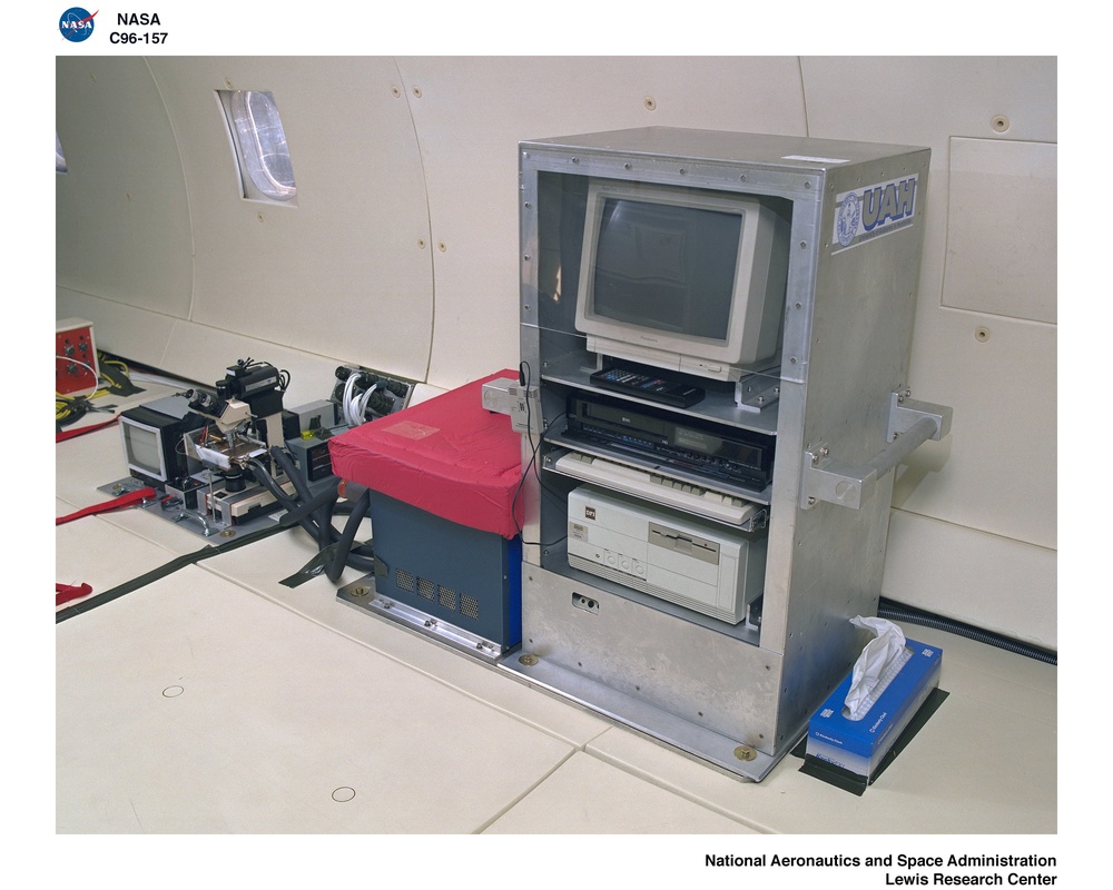 DC-9 AIRPLANE FLIGHT OPERATIONS