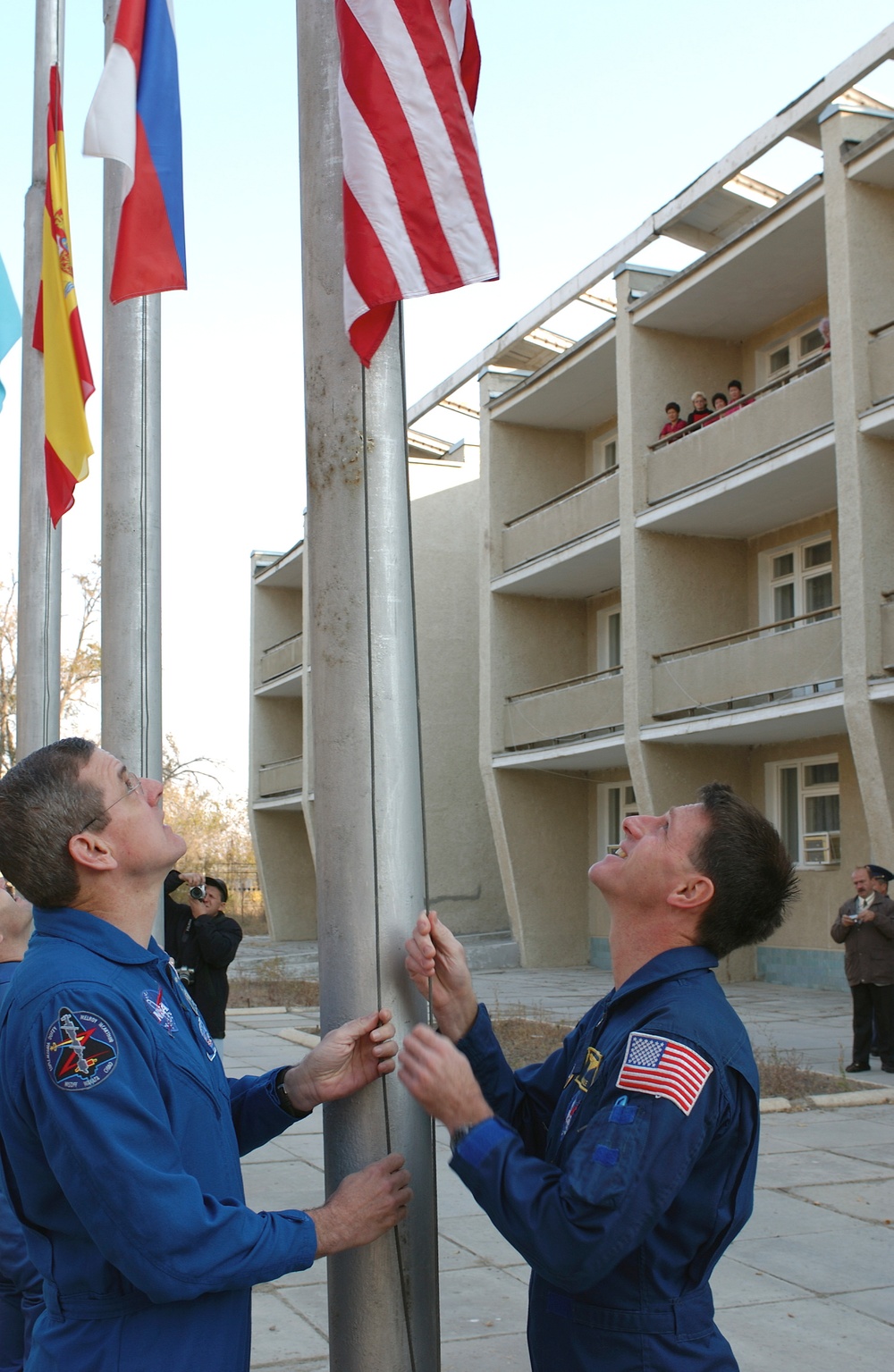Expedition 8 Flag Raising
