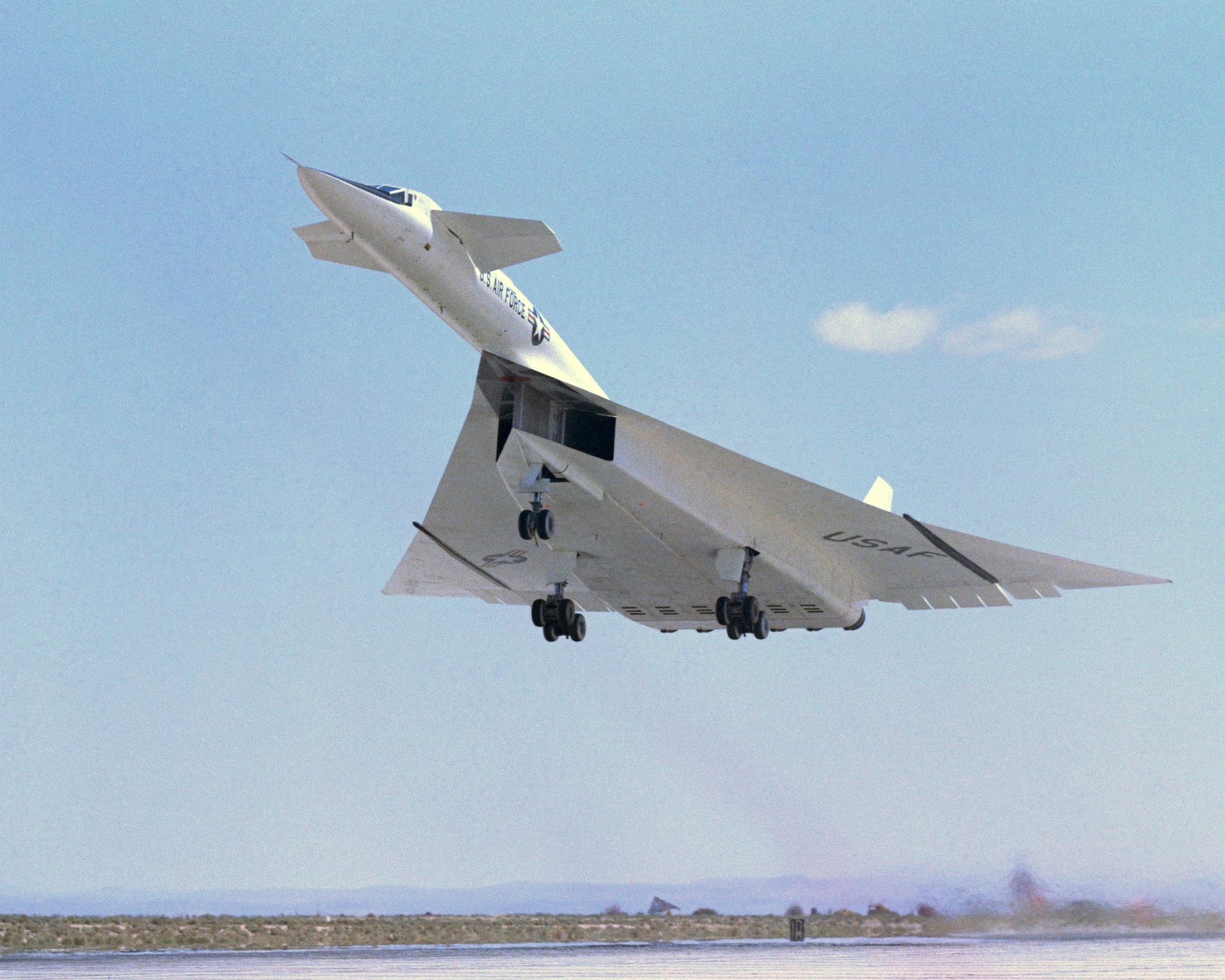 2000w_q95.jpg