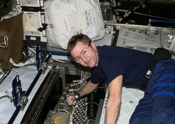 Culbertson works on MDM's in Destiny during Expedition Three