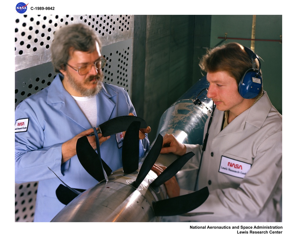 UDF MODEL IN 8X6 FOOT SUPERSONIC WIND TUNNEL SWT  AVIATION WK COVER