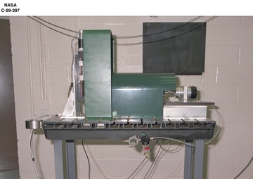 RUB STRIP MATERIAL EVALUATORS USING FAN BLADE TIP SIMULATOR