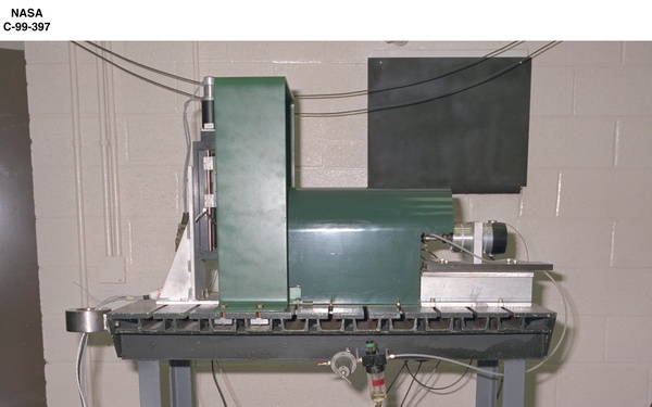 RUB STRIP MATERIAL EVALUATORS USING FAN BLADE TIP SIMULATOR