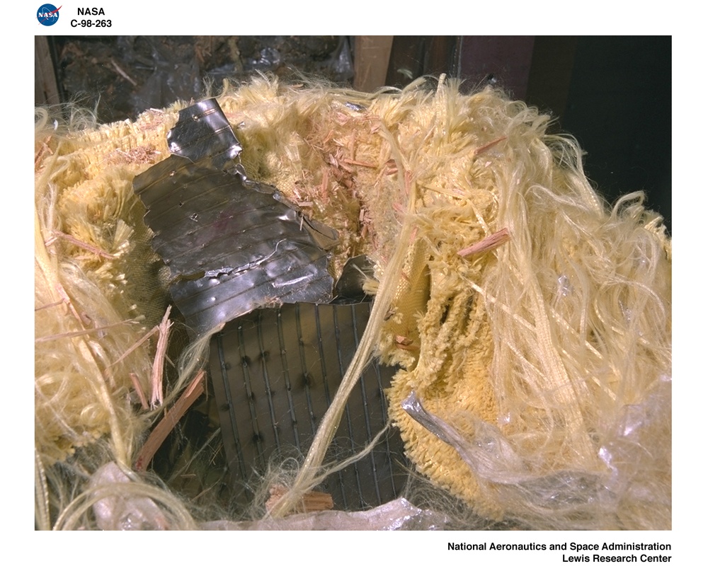 LIGHTWEIGHT FAN CONTAINMENT SYSTEM JANUARY 20 1998 PRETEST - FEBRUARY 3 1998 POST TEST