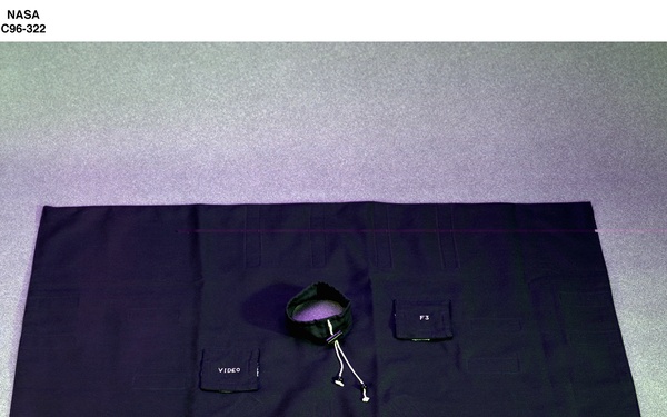 COMBUSTION PARTS BOX FOR THE CANDLE FLAMES IN MICROGRAVITY CFM EXPERIMENT