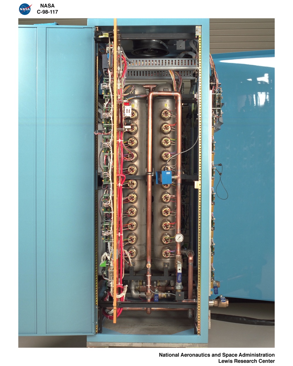 SOLAR ARRAY ELECTRICAL SIMULATOR SAES WITH TECHNICIANS AND ENGINEERING DESIGN AND ANALYSIS DIVISION