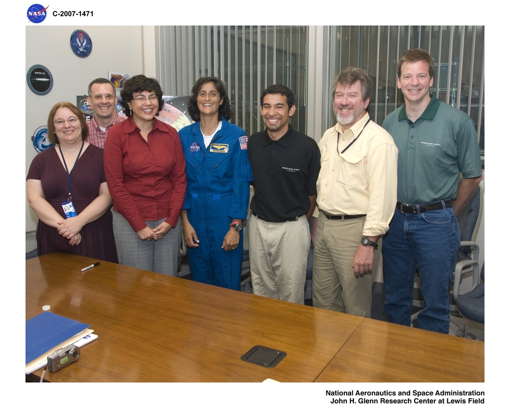 Visit to NASA Glenn Research Center at Lewis Field by Astronaut Sunita Williams