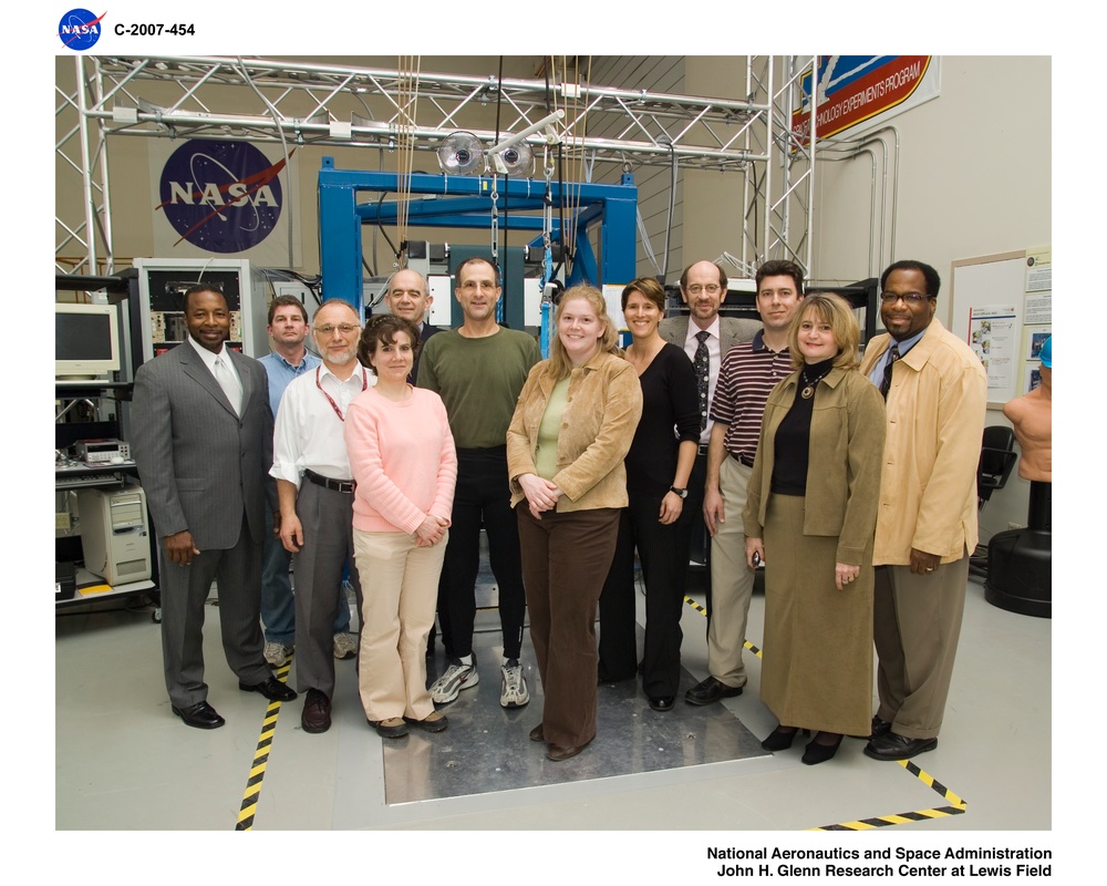 Enhanced Zero gravity Locomotion Simulator (eZLS)