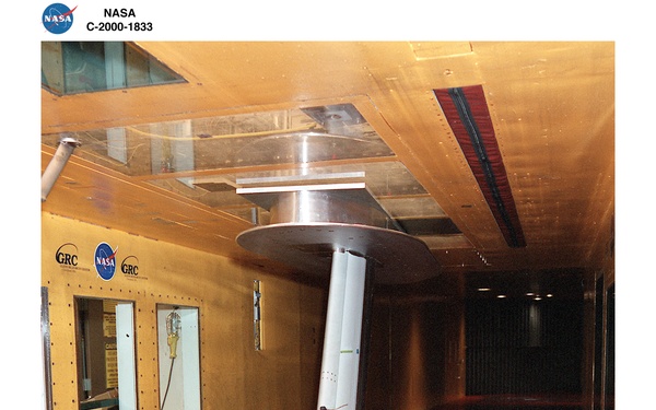 ERJ-170 HAMILTON SUNSTRAND IN THE ICING RESEARCH TUNNEL IRT