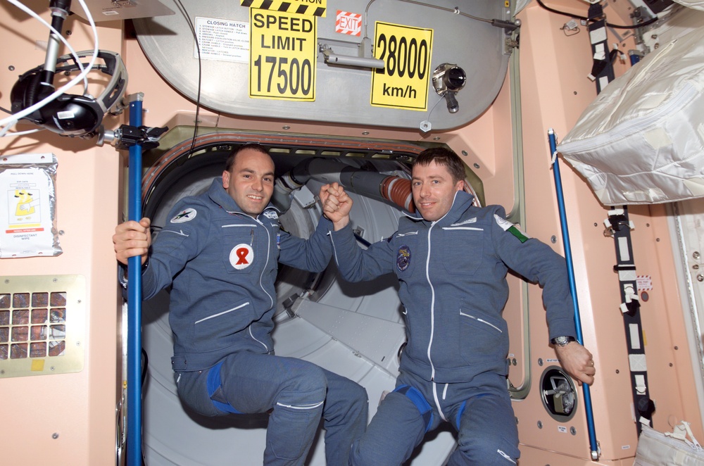 Soyuz 4 SFP Shuttleworth and FE-1 Vittori in Node 1 during Expedition Four