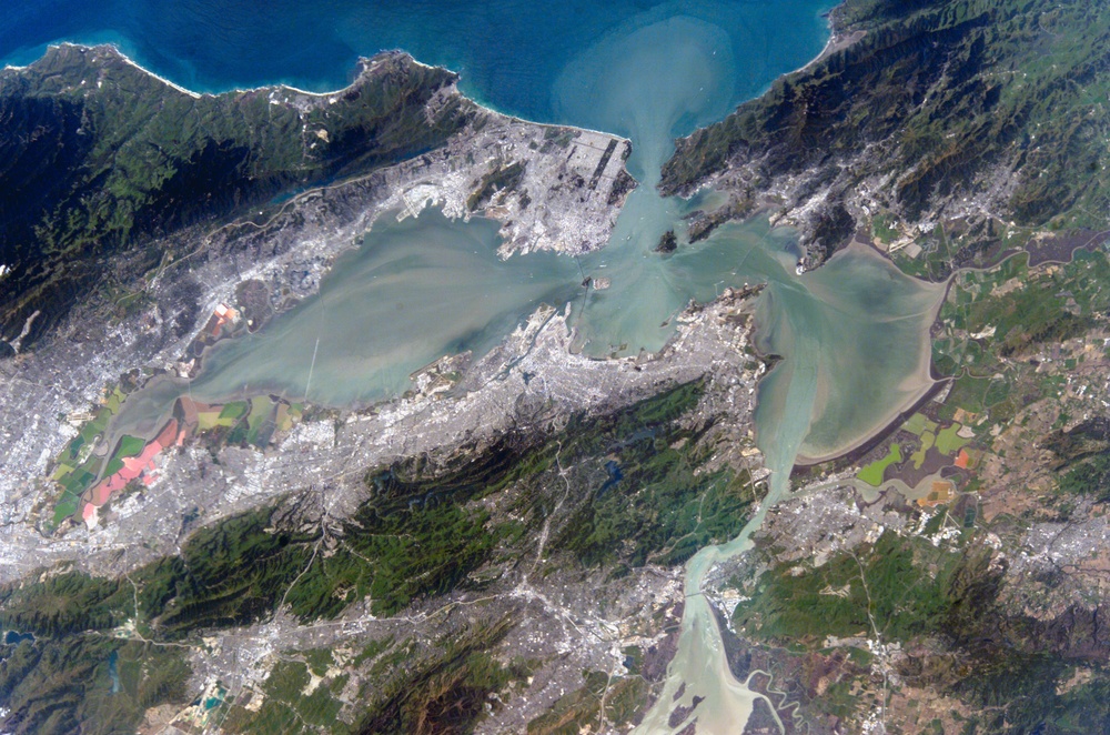 Earth Observations taken during Expedition Four