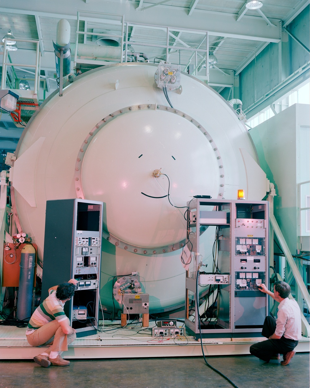 EXPERIMENT SET UP AT WEST END OF TANK 5