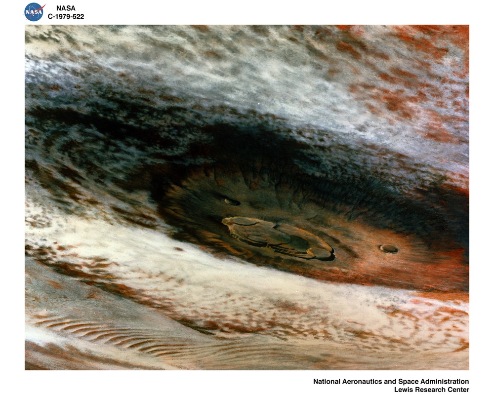 MARTIAN VOLCANO ON OLYMPUS MONS PLANET MARS PHOTOGRAPHED BY THE VIKING I SPACECRAFT FROM 5000 MILES AWAY