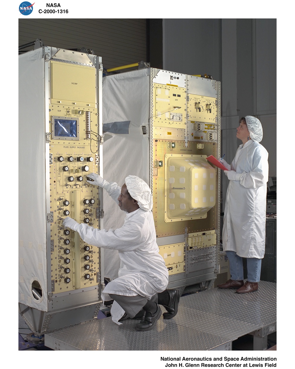 COMBUSTION MODULE 2 FLIGHT HARDWARE PRE SHIP