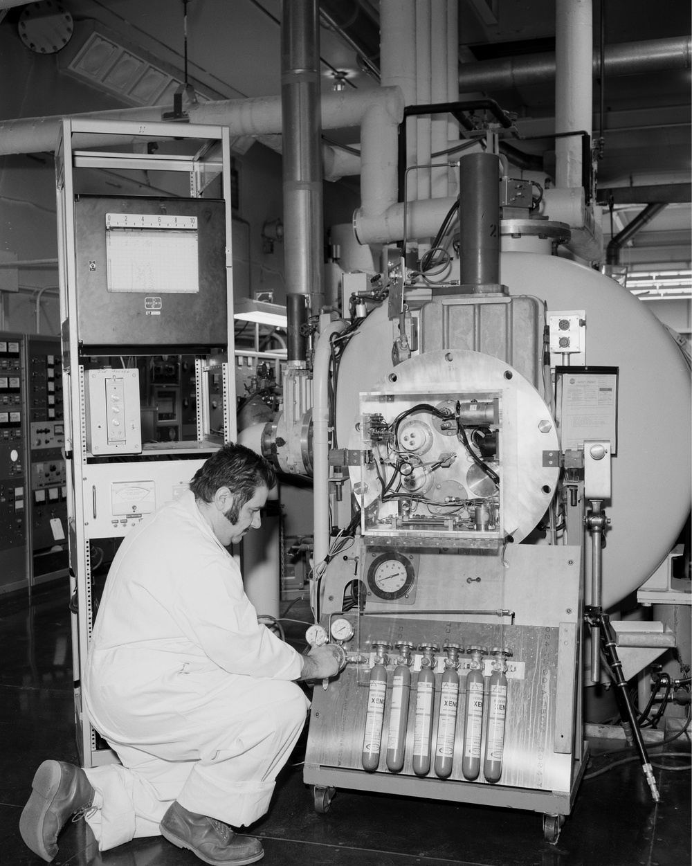 VARIOUS FACILITIES IN THE ELECTRIC PROPULSION RESEARCH BUILDING EPRB