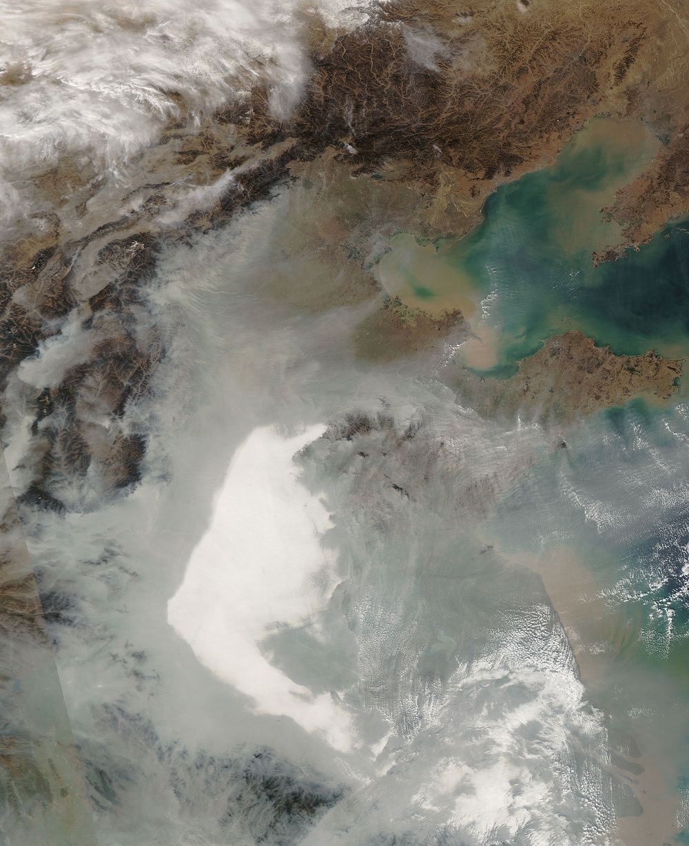 Particle Pollution in Eastern China: Natural Hazards