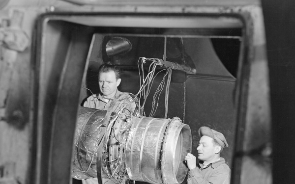 TG-180 ENGINE SETUP IN ALTITUDE TANK