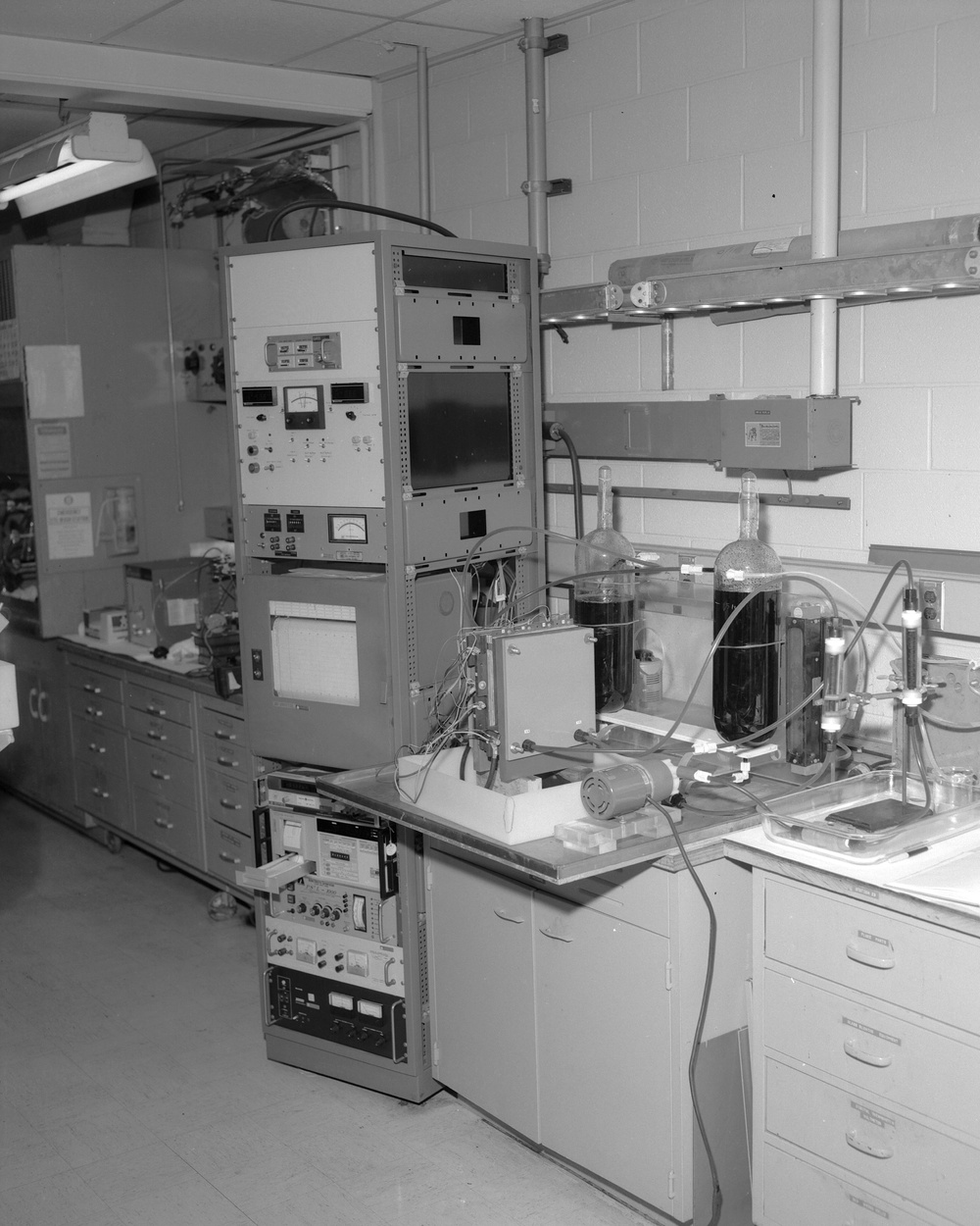 EXTERIORS AND INTERIORS OF THE SPACE POWER RESEARCH LABORATORY SPRL - ENERGY CONVERSION LABORATORY ECL - REDOX - RESEARCH ANALYSIS CENTER RAC - BASIC MATERIALS LABORATORY BML - VERTICAL LIFT FACILITY VLF