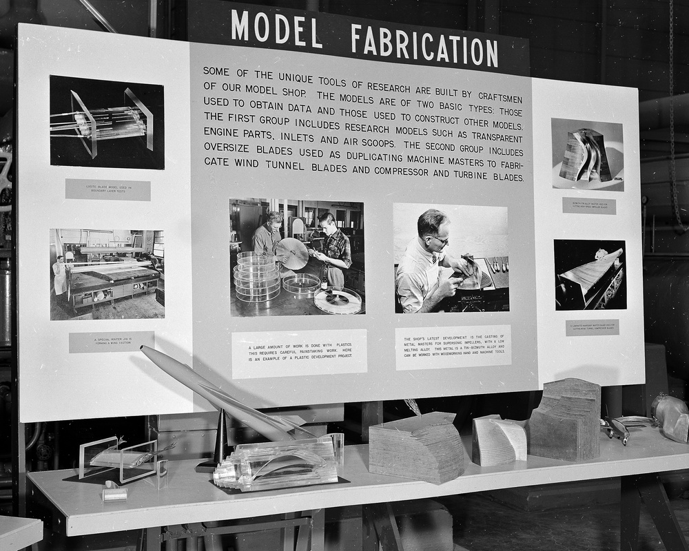 DISPLAYS USED AT CAKE STOPS IN 1954 INSPECTION OF THE LEWIS FLIGHT PROPULSION LABORATORY LFPL
