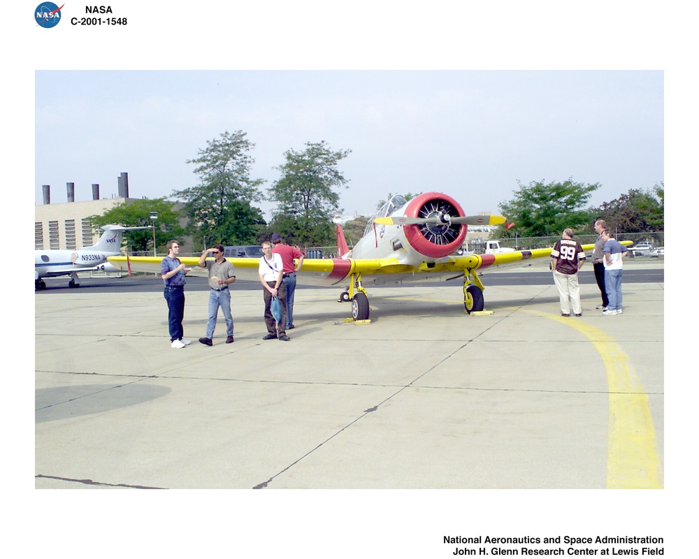 60TH ANNIVERSARY CELEBRATION / VINTAGE AIRCRAFT DISPLAY